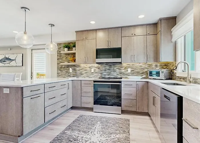Luxurious Oceanfront Townhome With Private Deck And Panoramic Coastal Views * Ocean City